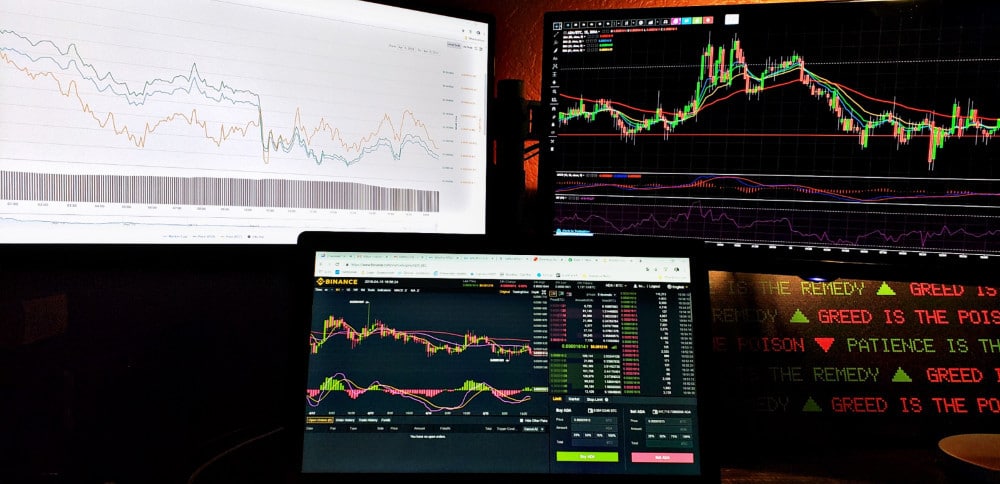 Pros And Cons of Different Crypto Trading Strategies